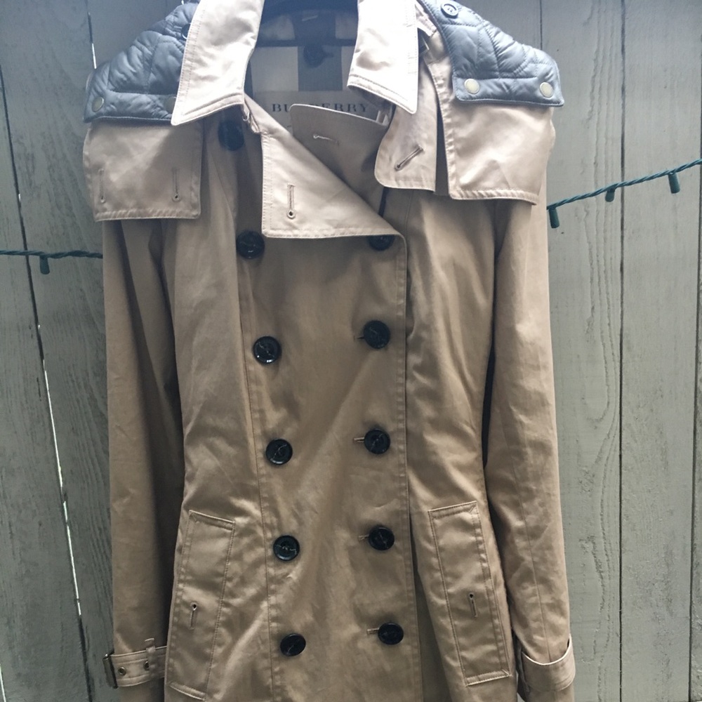 NWT Burberry Kensington Trench Coat